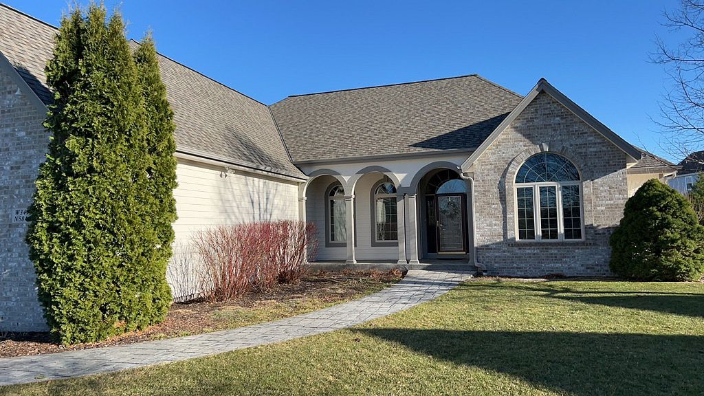 W349N5844 Sunflower Court , Oconomowoc, WI, US