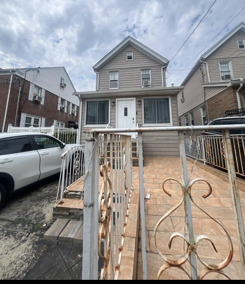 89-22 199th Street , Queens, NY, US