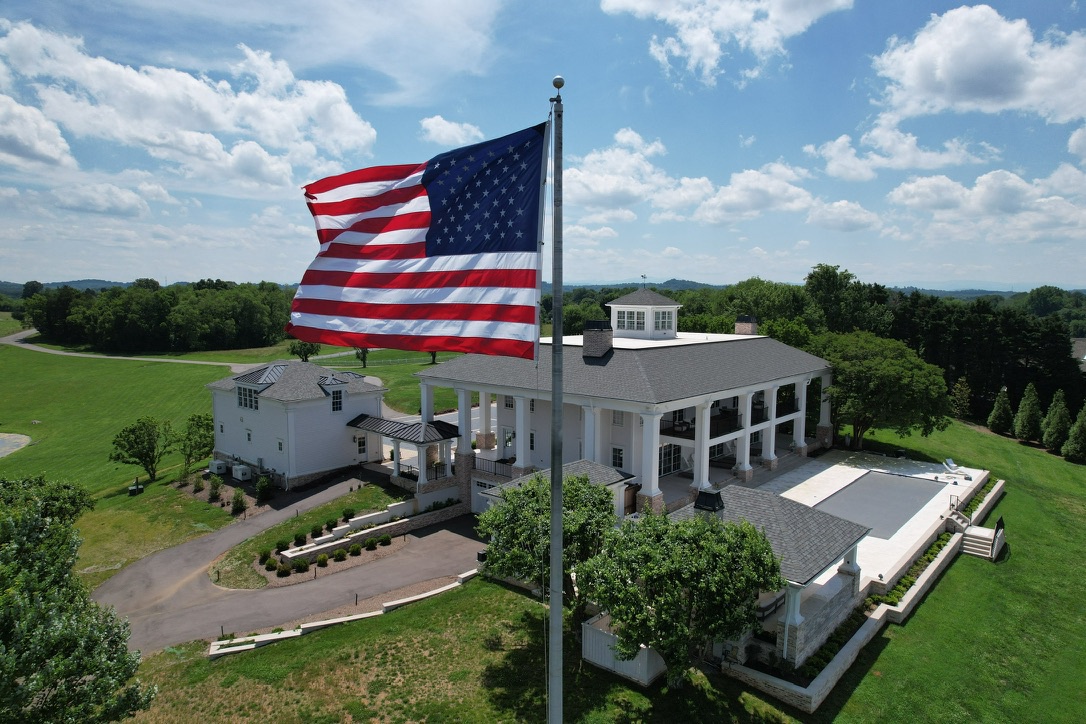 4452 Lowes Ferry Road , Louisville, TN, US