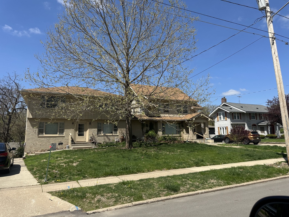 536 43rd Street , Des Moines, IA, US