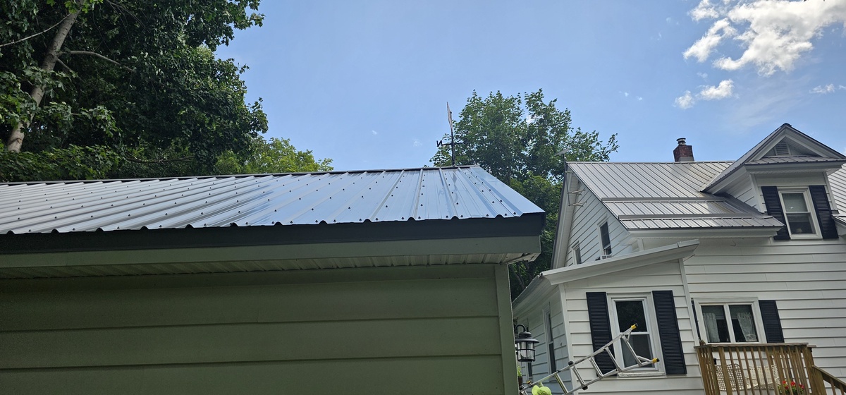 94 Forest Avenue , Orono, ME, US