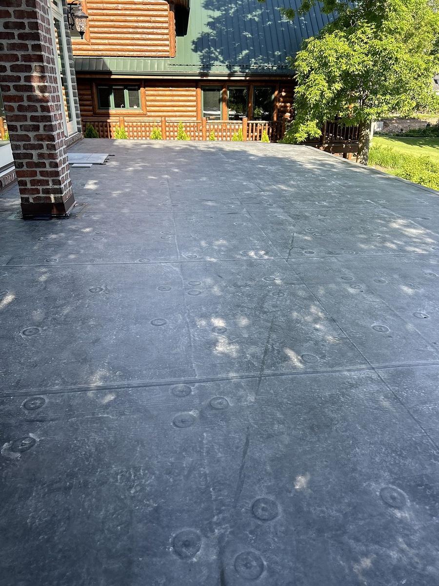 N60W34970 Lake Drive , Oconomowoc, WI, US