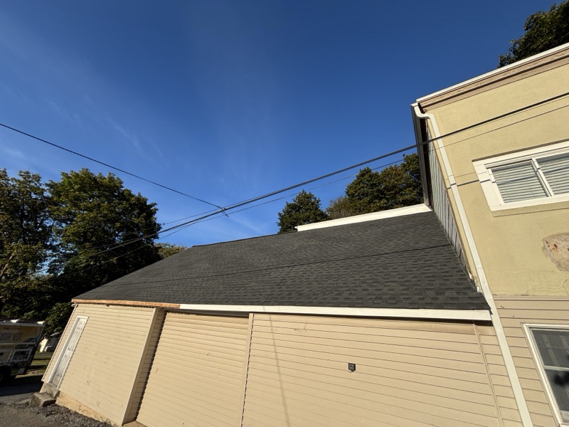 112 East South Street , Slatington, PA, US