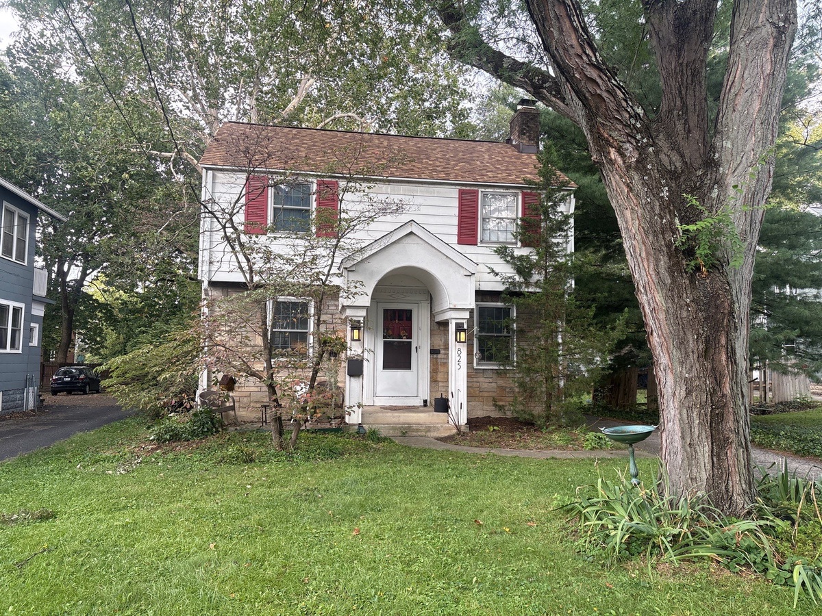 825 College Avenue , Columbus, OH, US