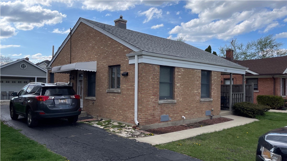 8322 North New England Avenue , Niles, IL, US
