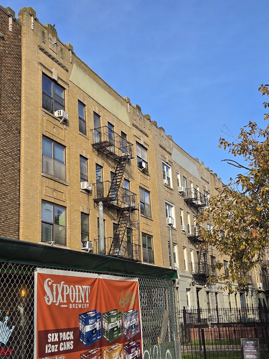 1057 Eastern Parkway , Brooklyn, NY, US