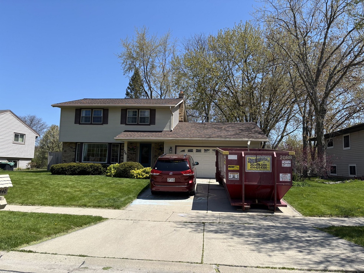 281 North Main Street , Dousman, WI, US