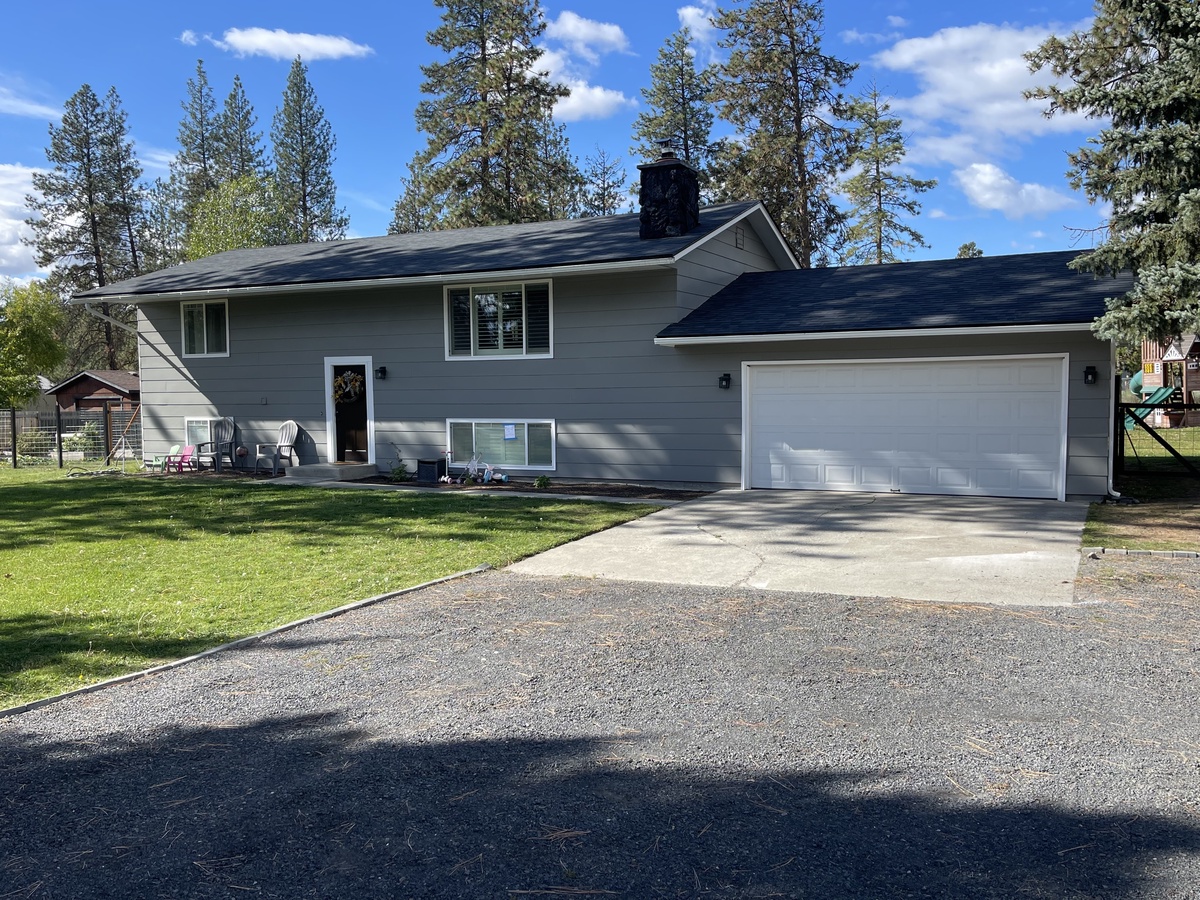16615 North Suncrest Drive , Nine Mile Falls, WA, US