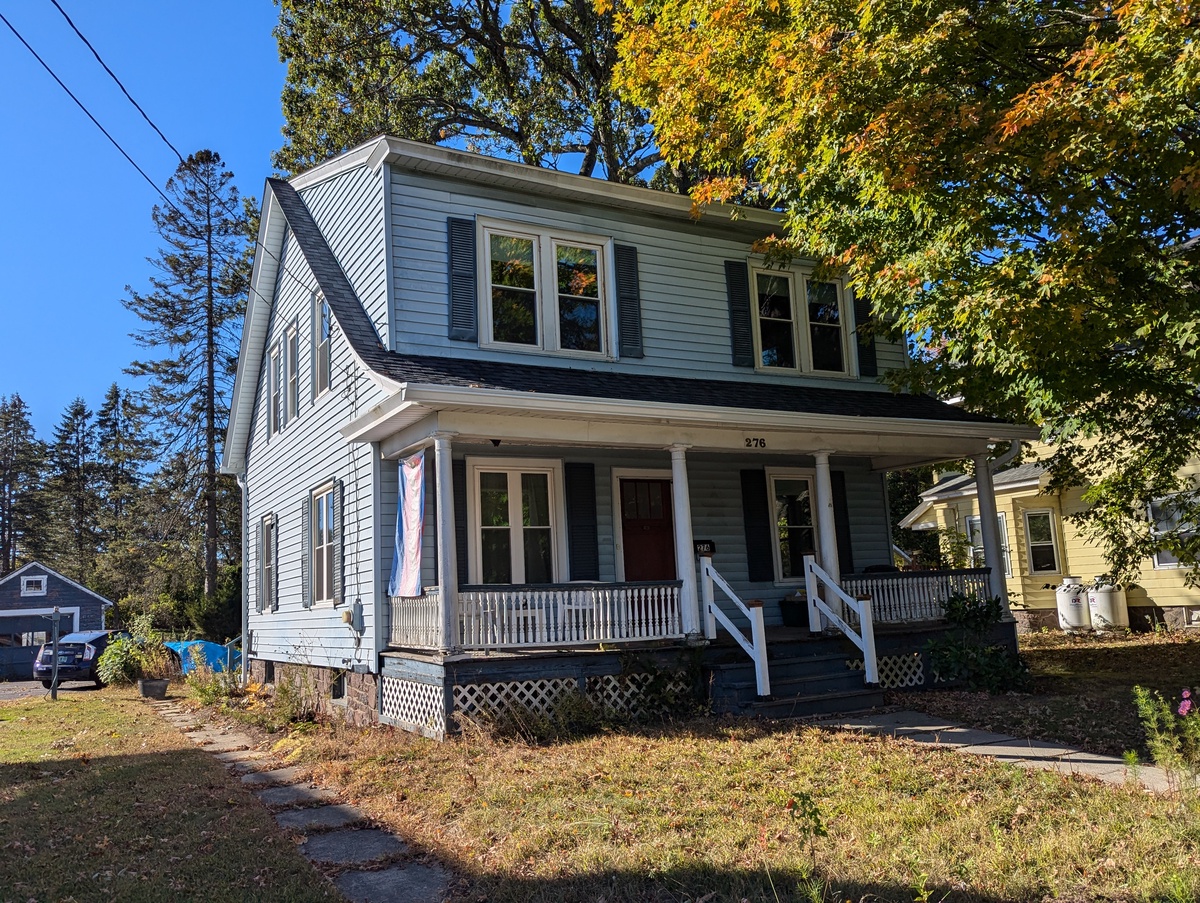 276 Chapman Street , Greenfield, MA, US