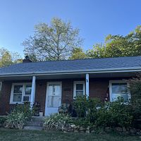8149 U.S. 211 , Luray, VA, US