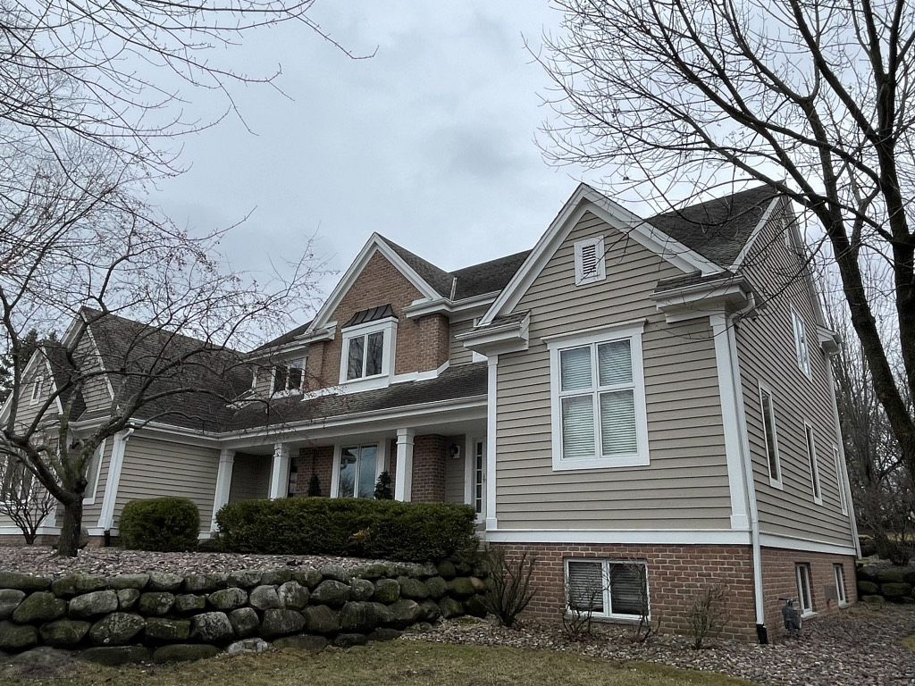 W296N1734 Hidden Creek Court , Pewaukee, WI, US