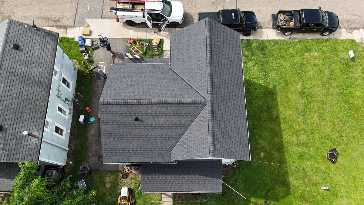 39 West Maple Street , Johnstown, OH, US