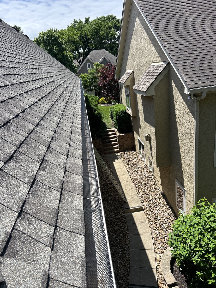 7918 West 137th Street , Overland Park, KS, US