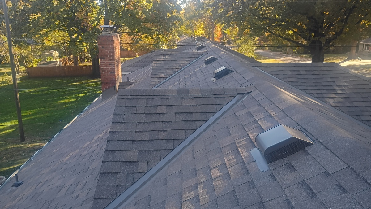 5243 Bond Street , Shawnee, KS, US