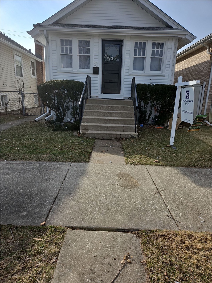 3240 North Oriole Avenue , Chicago, IL, US