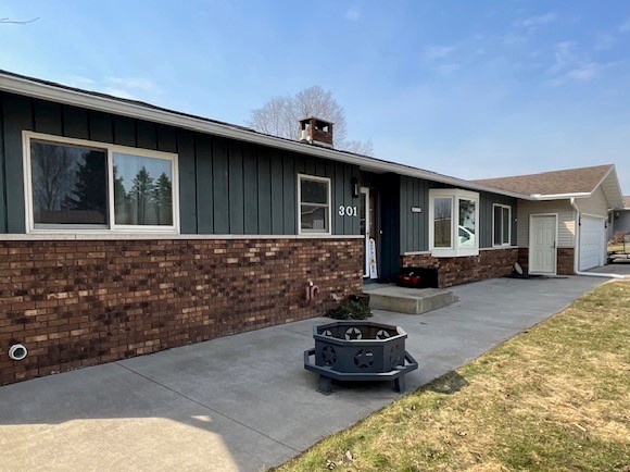 301 Ulland Avenue , Westby, WI, US