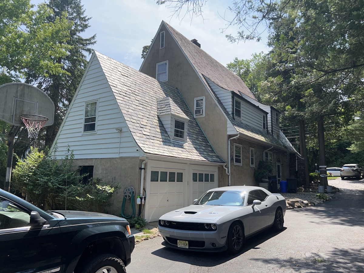 132 Old Short Hills Road , Millburn, NJ, US