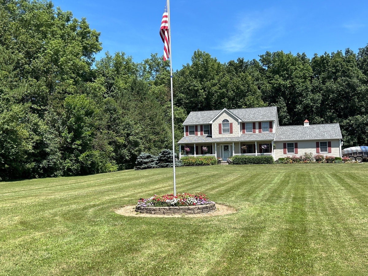 4215 Newhouse Road , Ostrander, OH, US