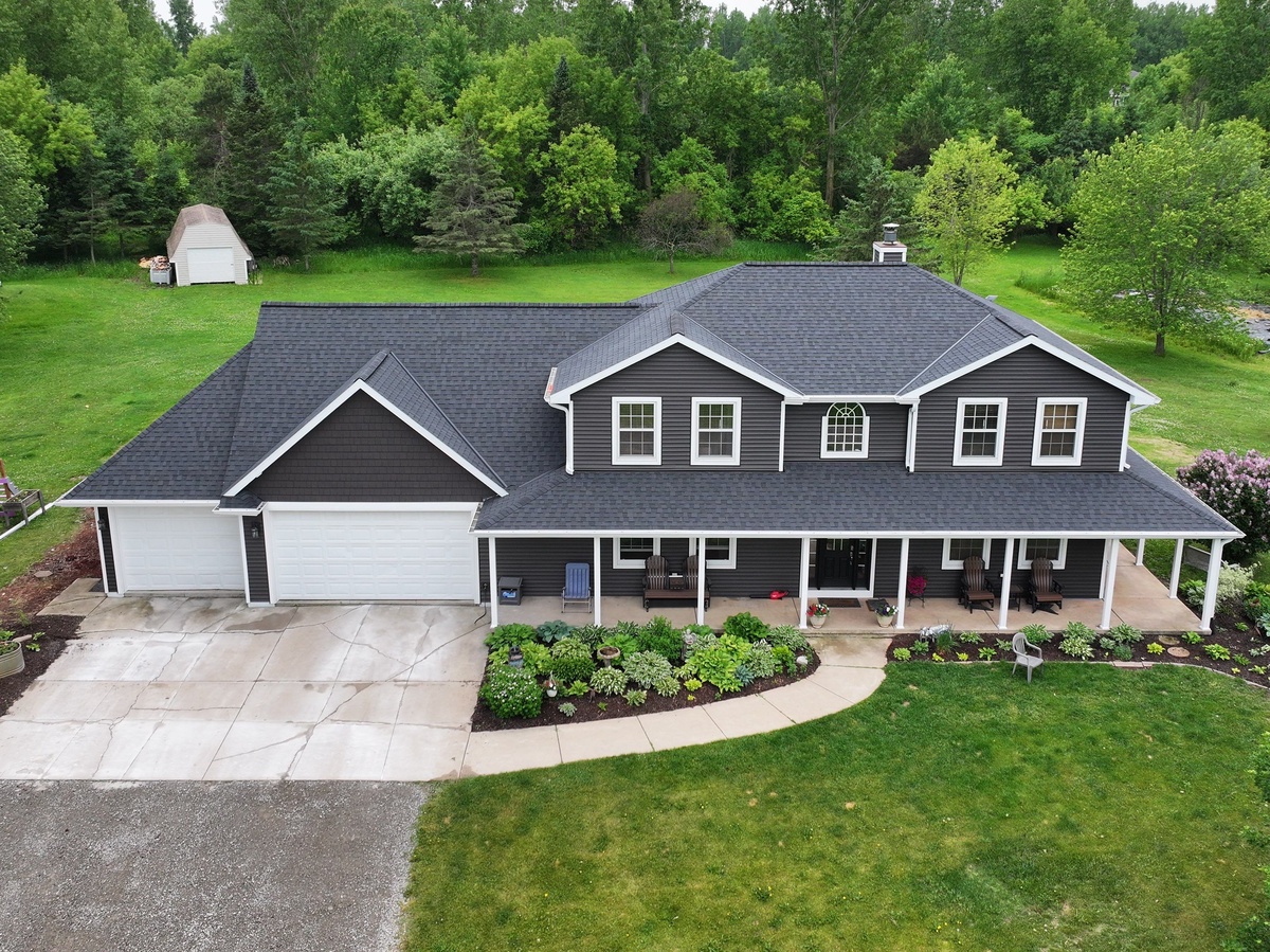 W2209 Hillside Drive , Pulaski, WI, US