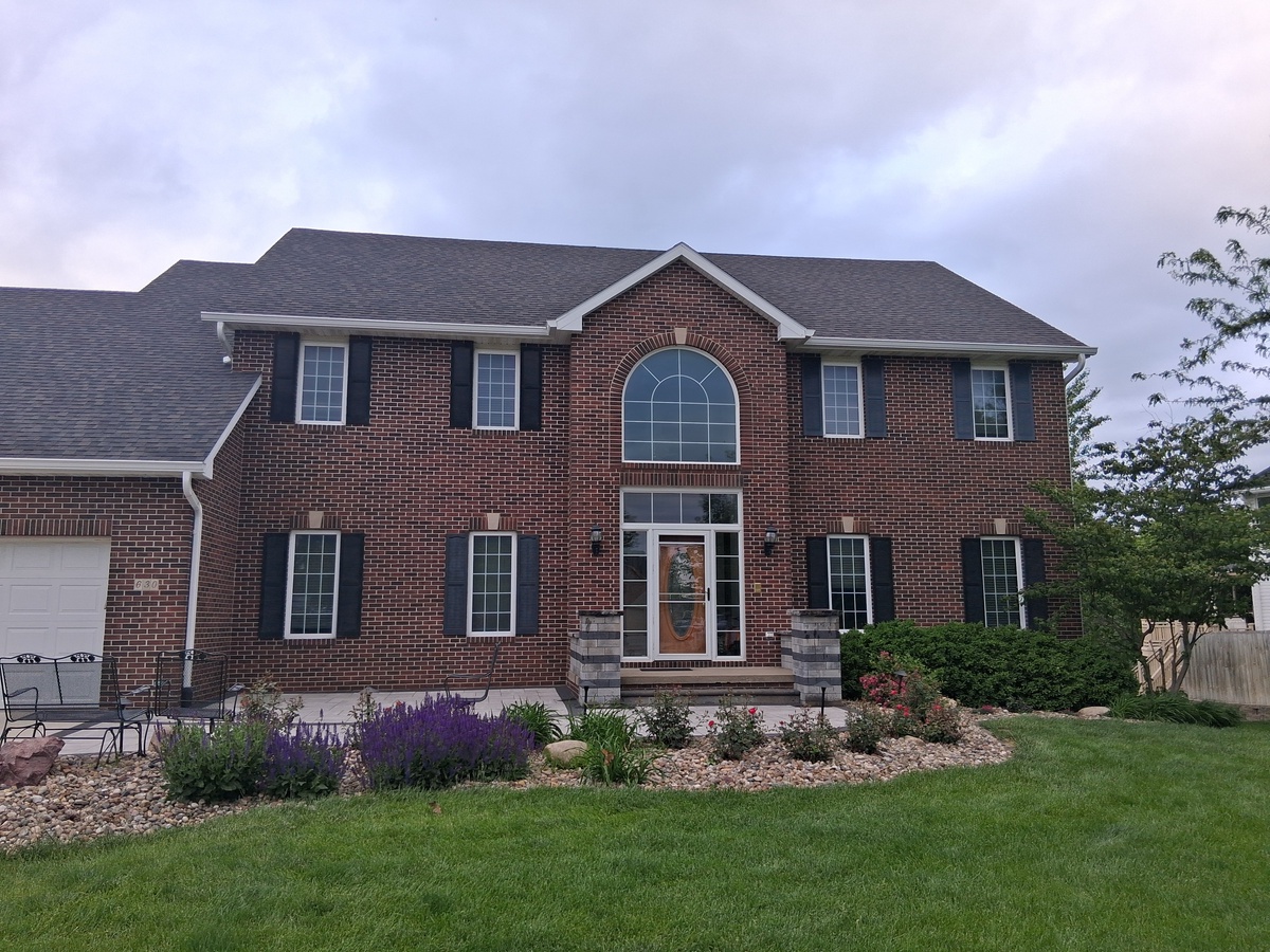 630 Southeast Woodcrest Drive , Waukee, IA, US