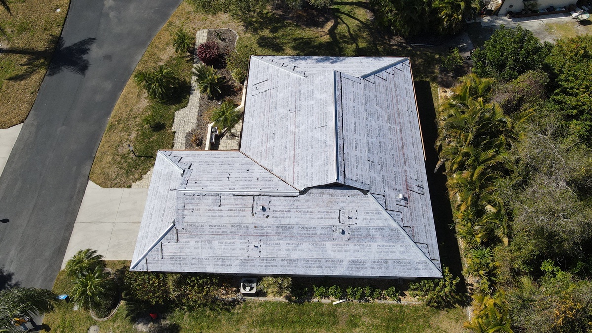 284 Laurel Hollow Drive , Nokomis, FL, US