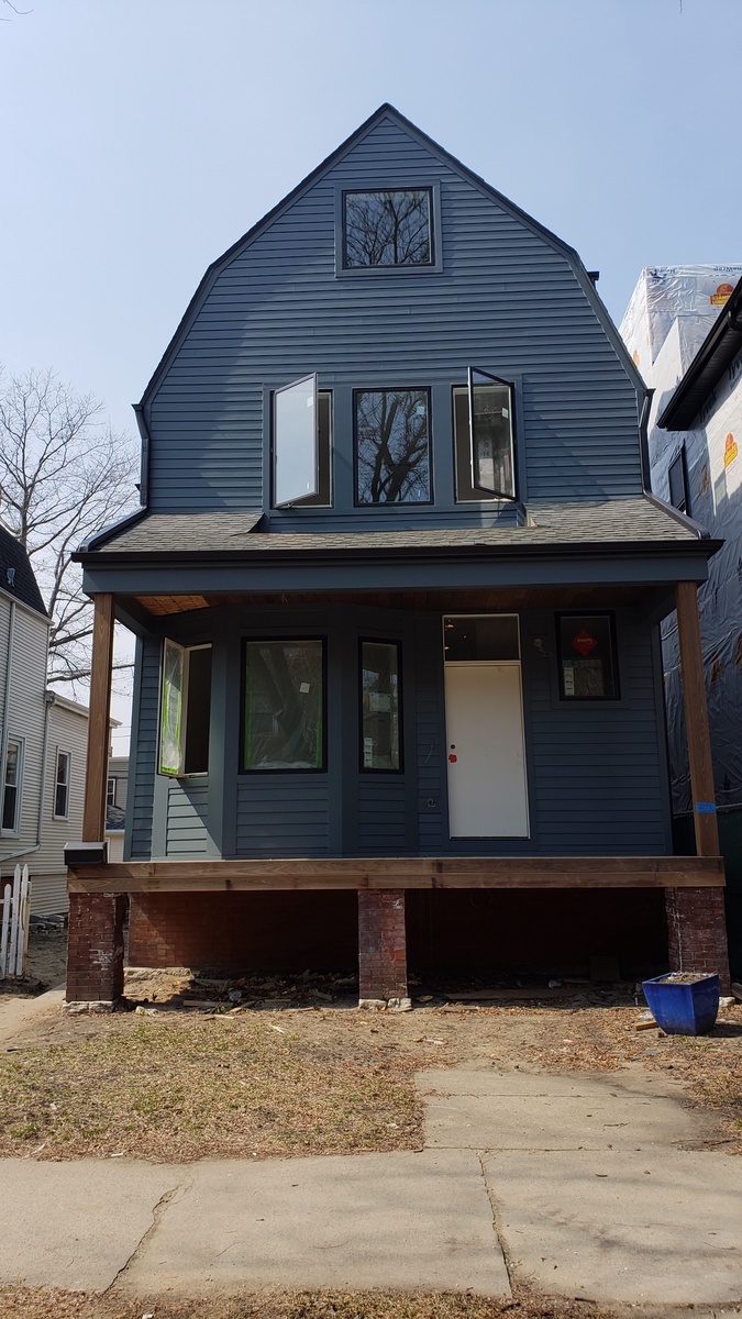 3422 North Marshfield Avenue , Chicago, IL, US