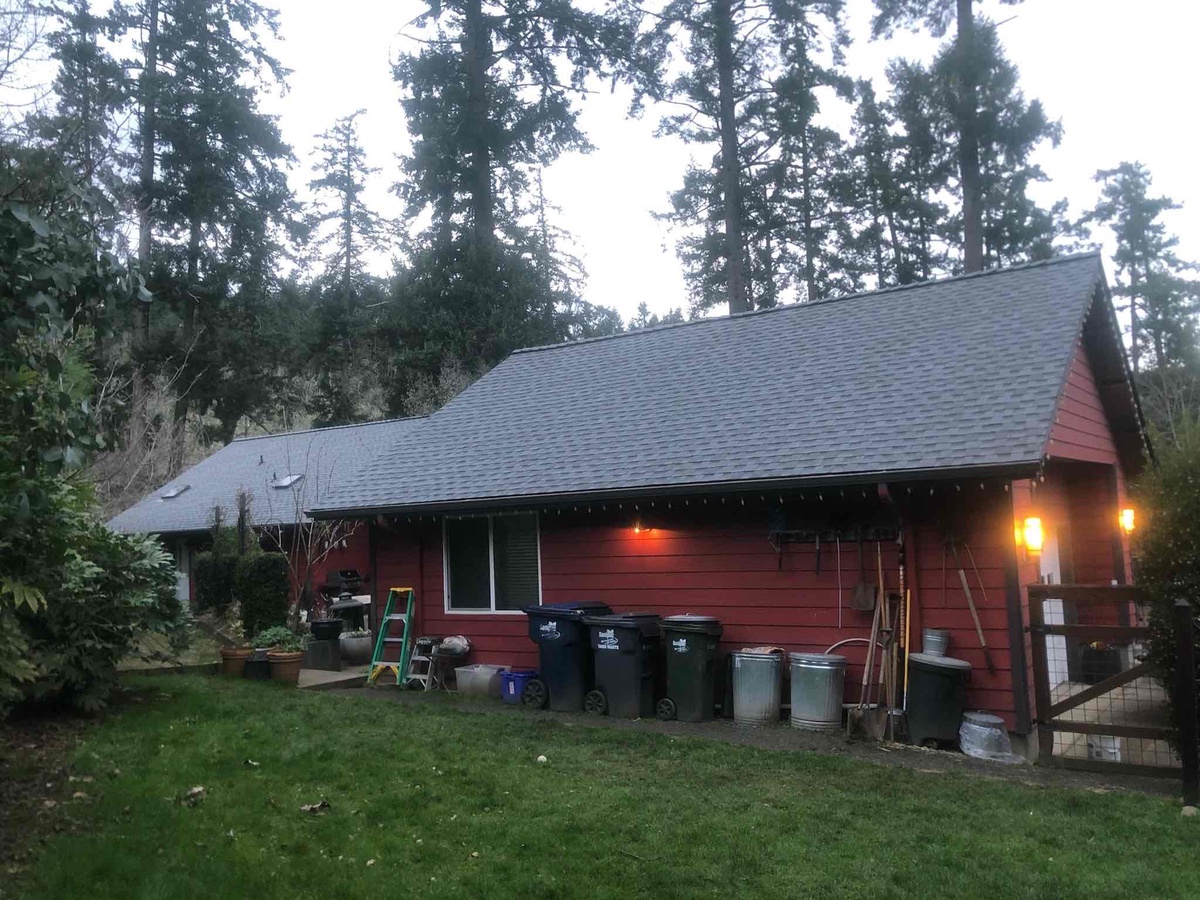 380 West 38th Avenue , Eugene, OR, US