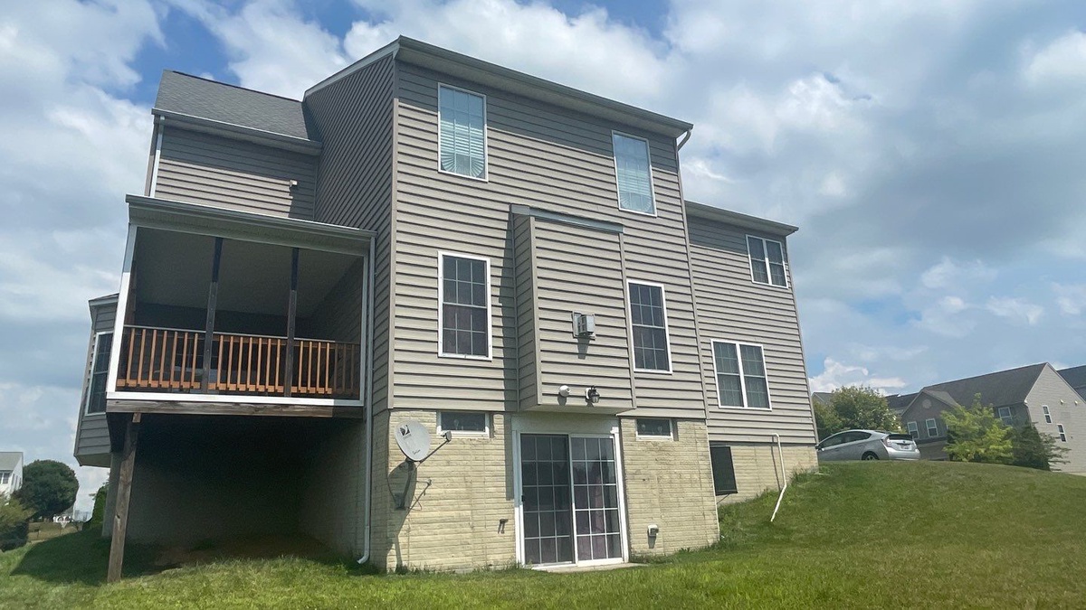 1136 Silver Maple Circle , Seven Valleys, PA, US