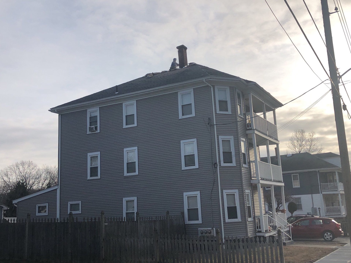 241 Railroad St , Lincoln, RI, US