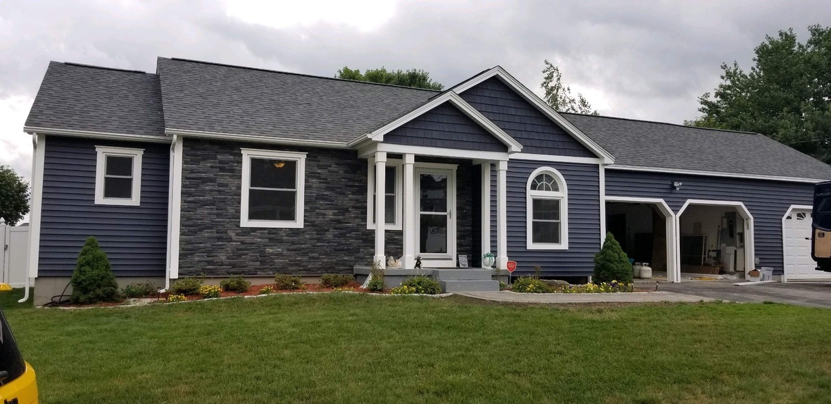 74 Wedgewood Lane , Manchester, NH, US