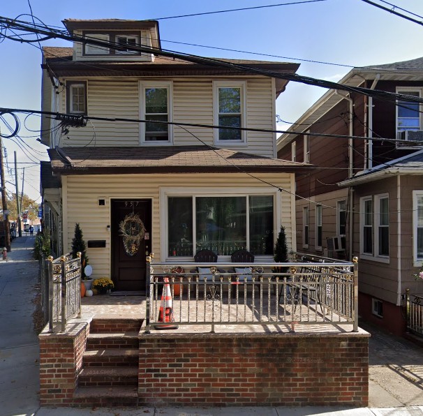 957 East 40th Street , City of New York, NY, US