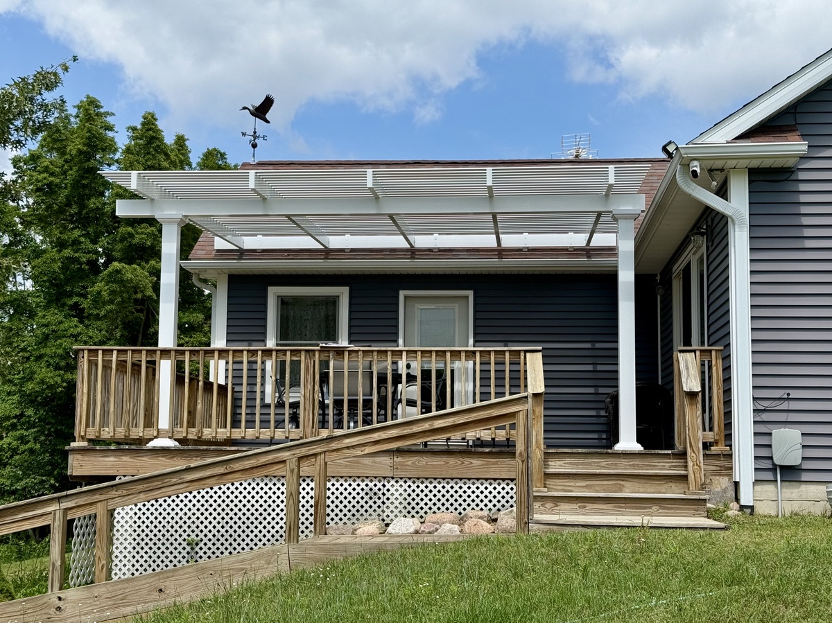 Centreville, MI, 49032, US