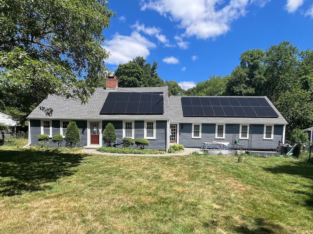51 Pine Street , Holbrook, MA, US