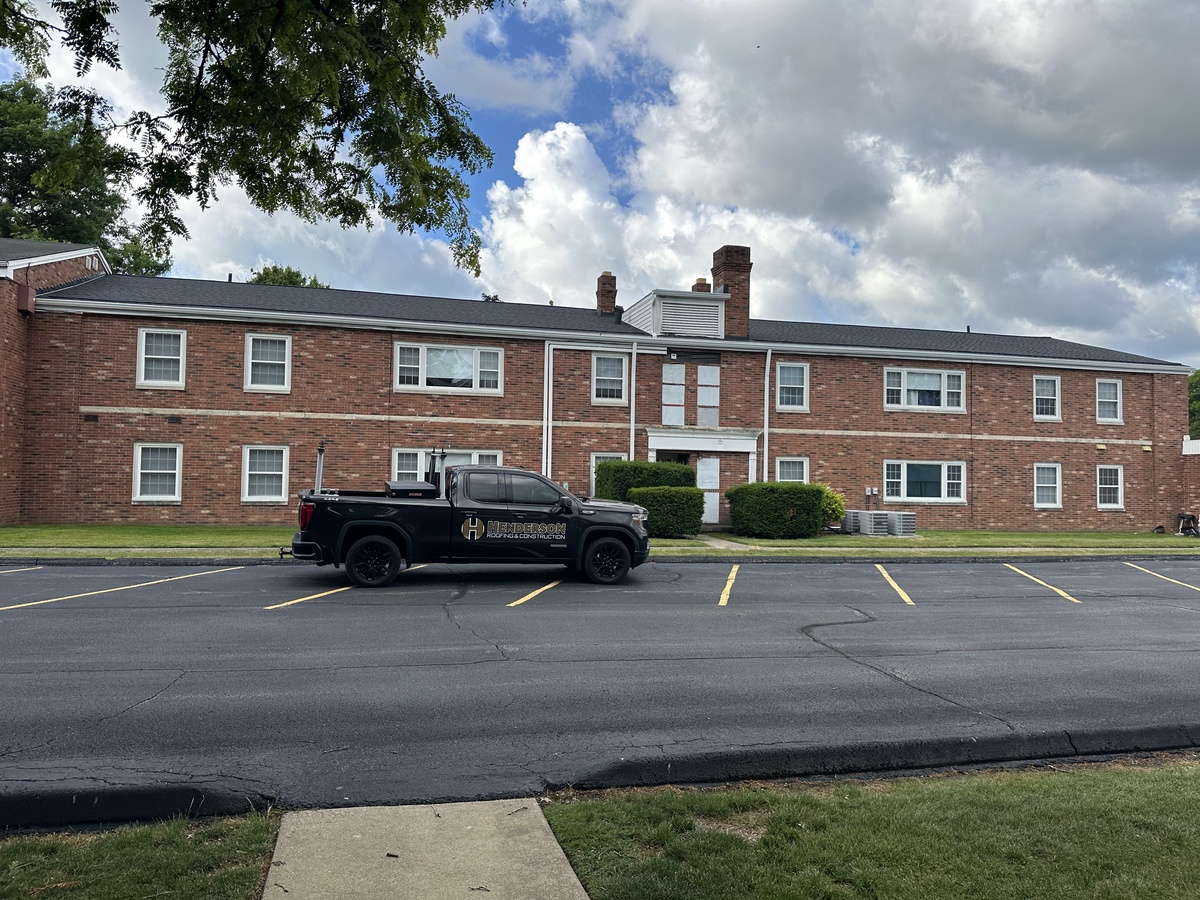 1420 Richmond Road , Lyndhurst, OH, US