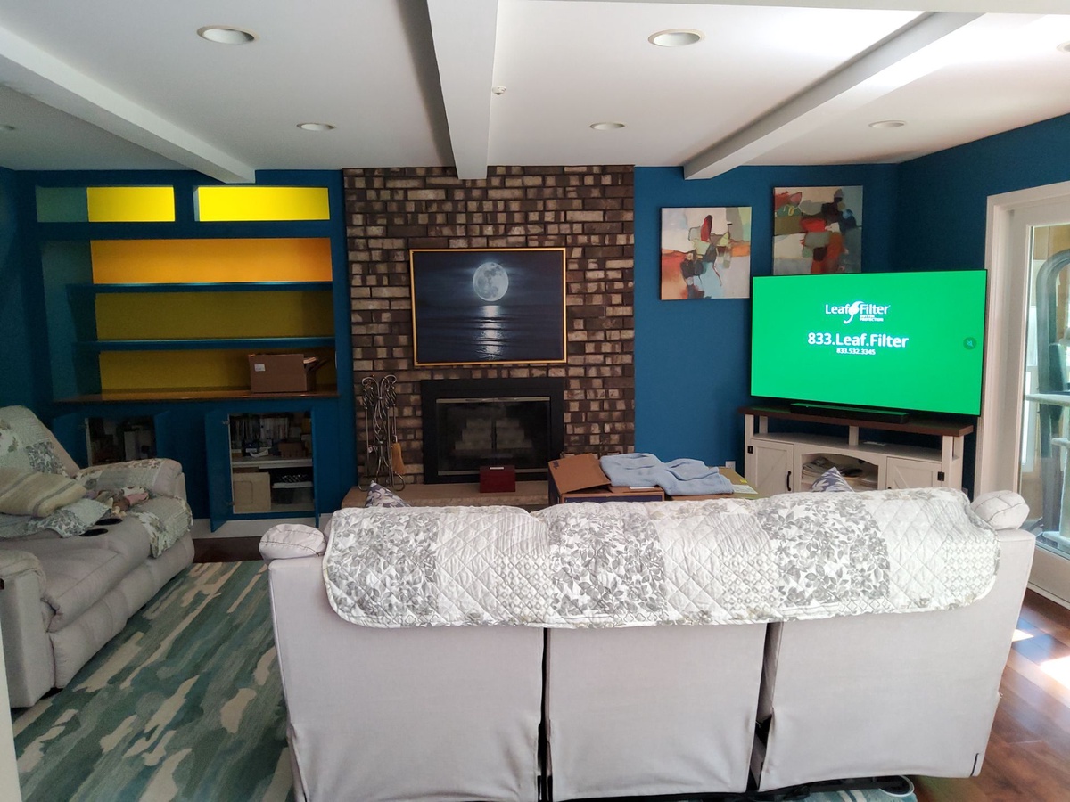 Jolana S. | 9293 N Waverly Dr, Bayside, WI, USA, WI