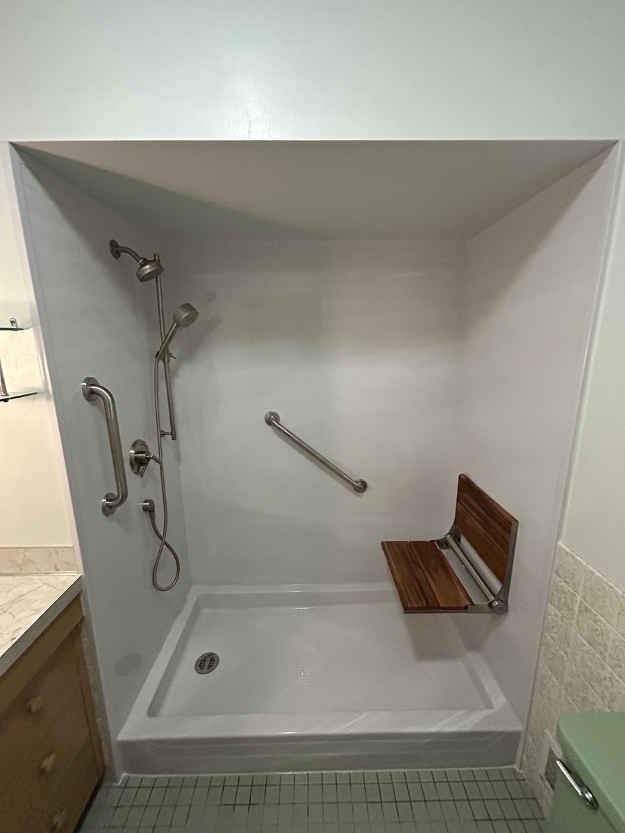 580 Ruskin Drive , Elk Grove Village, IL, US