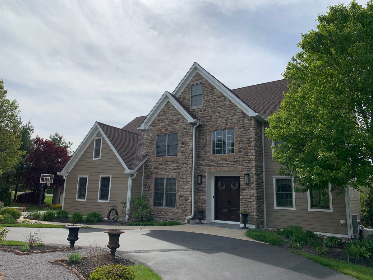 3237 Wilkinsons Village Court East , Jamison, PA, US
