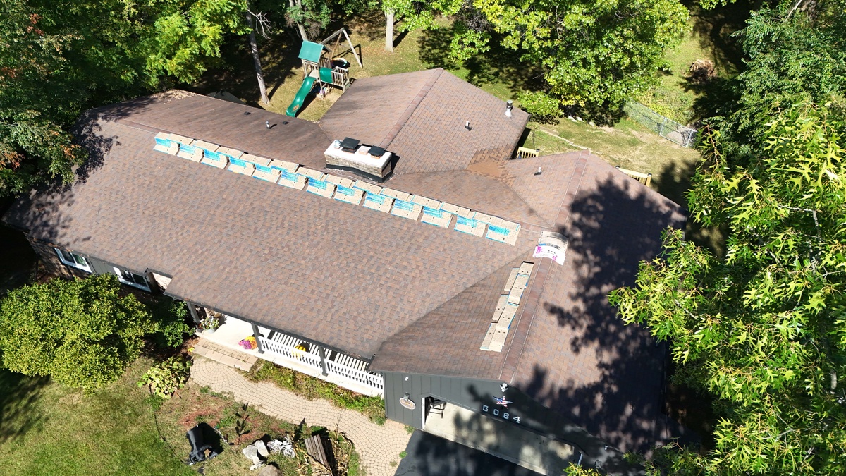 5084 Potawatami Trail , Flushing, MI, US