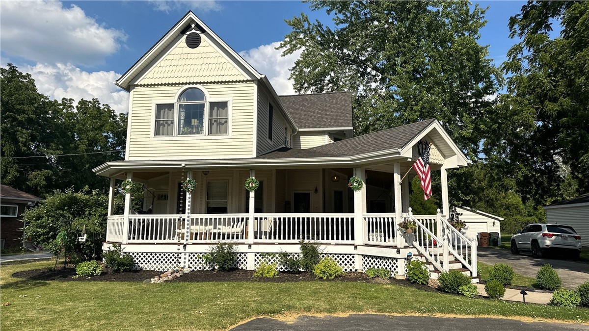 125 North White Street , Frankfort, IL, US