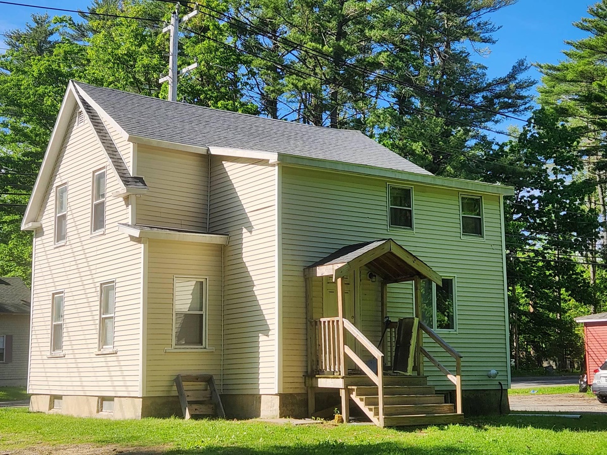 115 Park Street , Orono, ME, US
