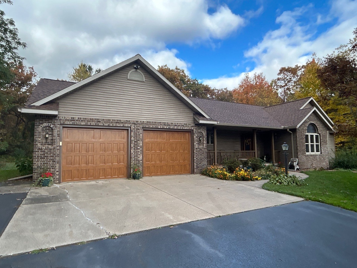 2859 Tricia Court , Custer, WI, US