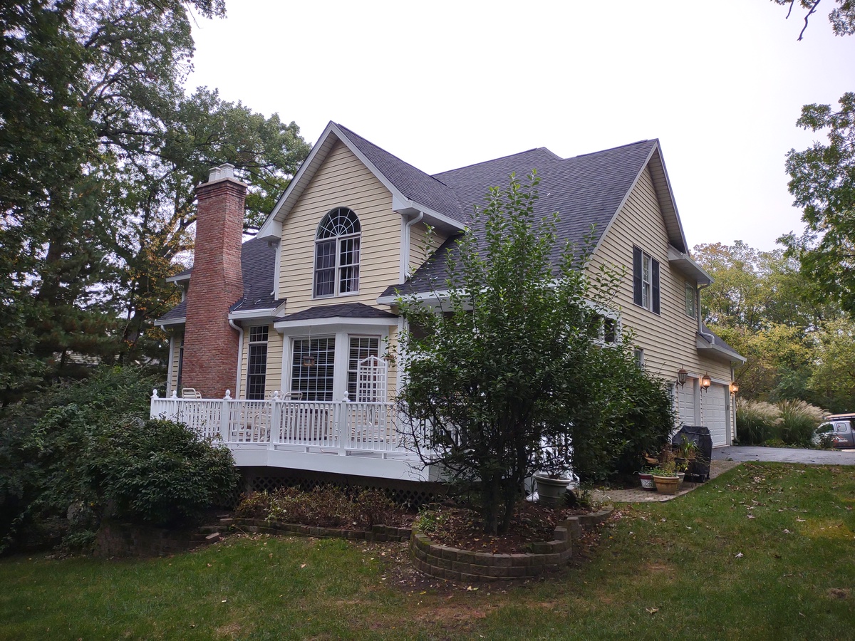 6503 Kingsbridge Drive , Cary, IL, US