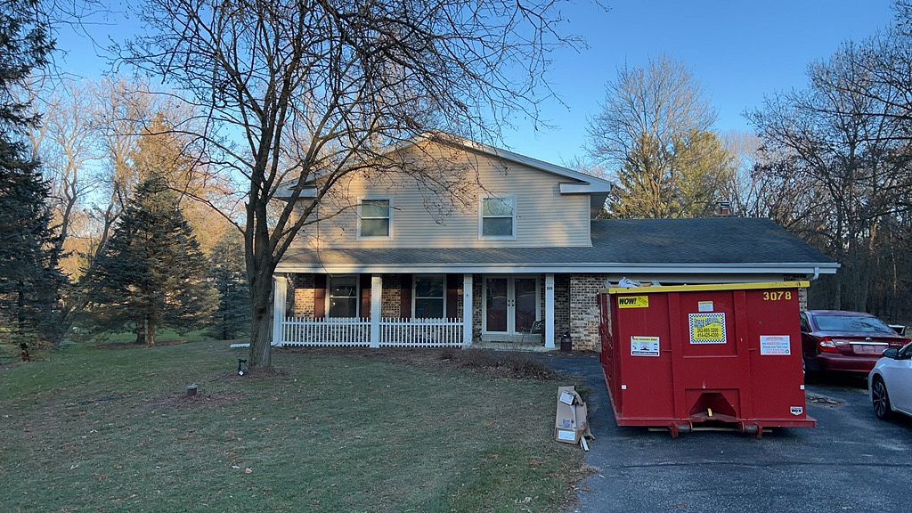 300 South Dylan Road , Wales, WI, US