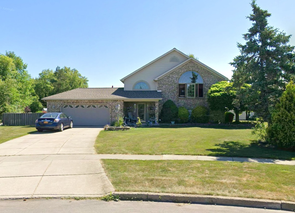 5 Riverview Court , Grandyle Village, NY, US