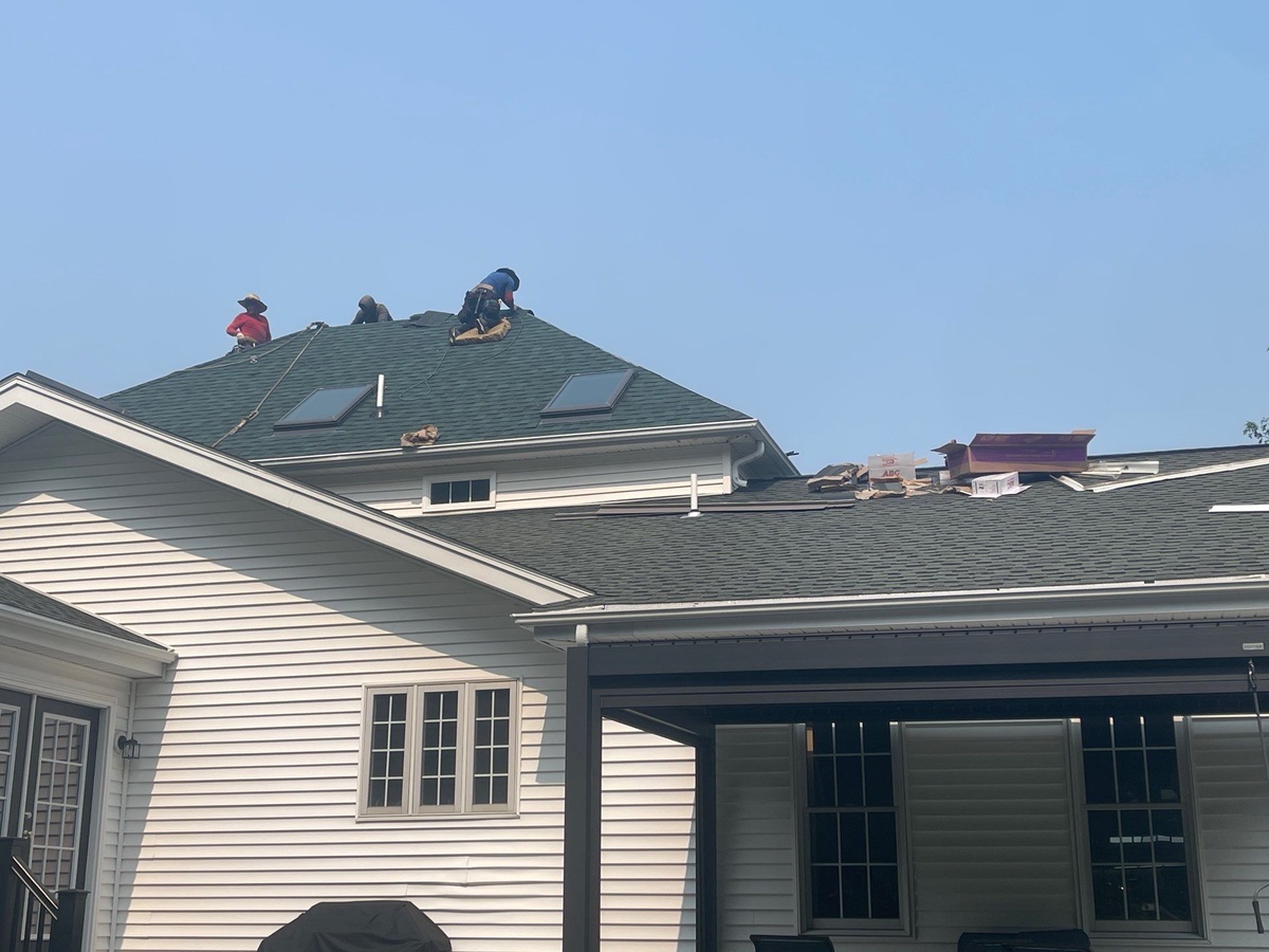 1 North Main Street , North Smithfield, RI, US