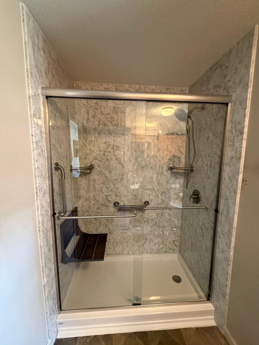 1813 East Lake Street , Paragould, AR, US