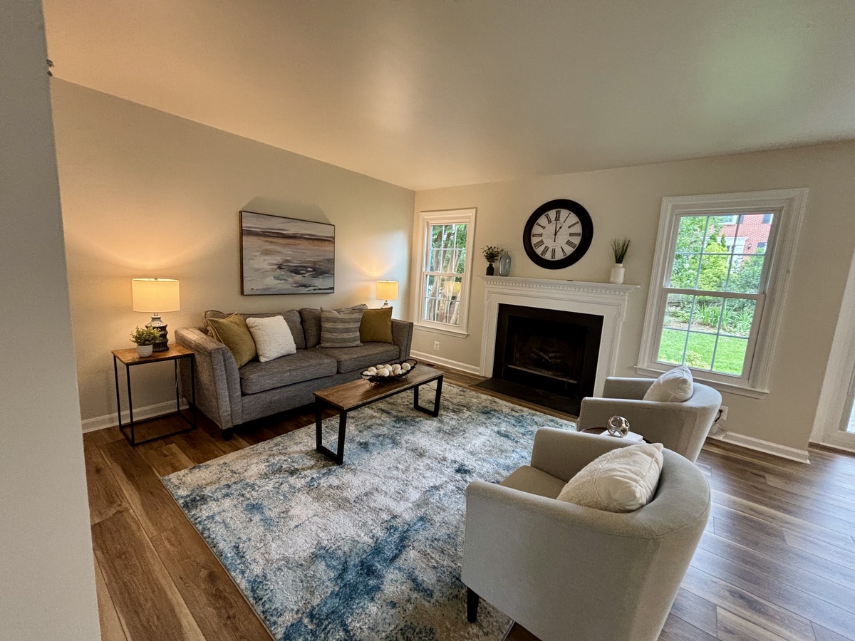 1504 Pearl Avenue , Crofton, MD, US