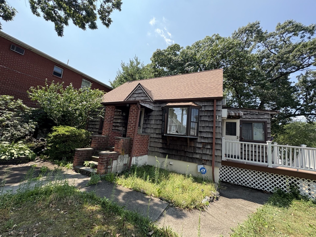 31 Ridgewood Avenue , Yonkers, NY, US
