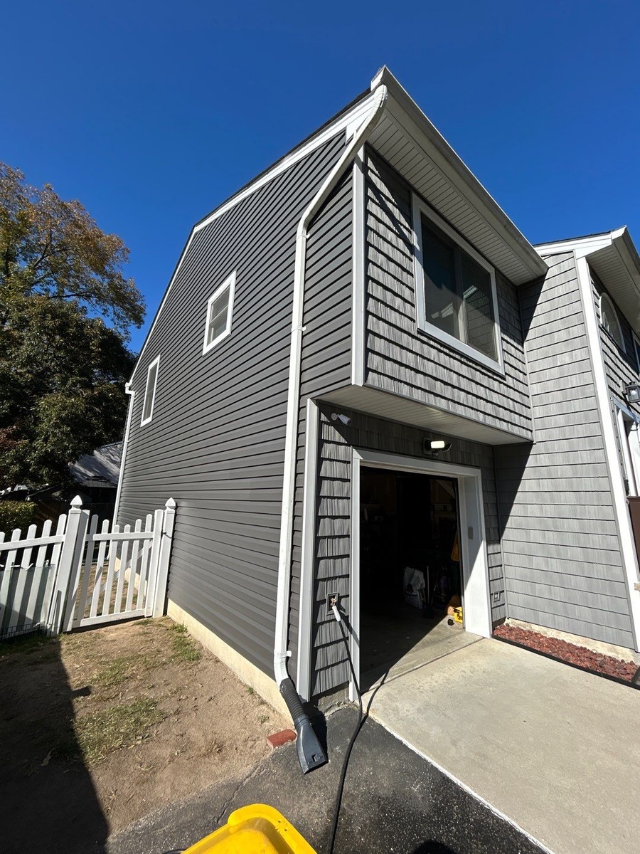 966 11th Street , Pasadena, MD, US