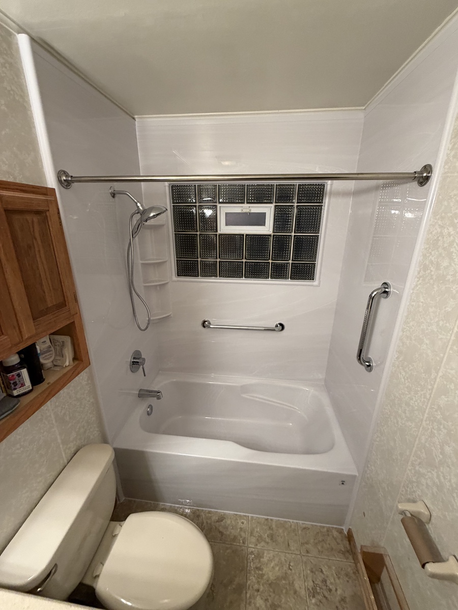 Menomonee Falls, WI, 53051, US